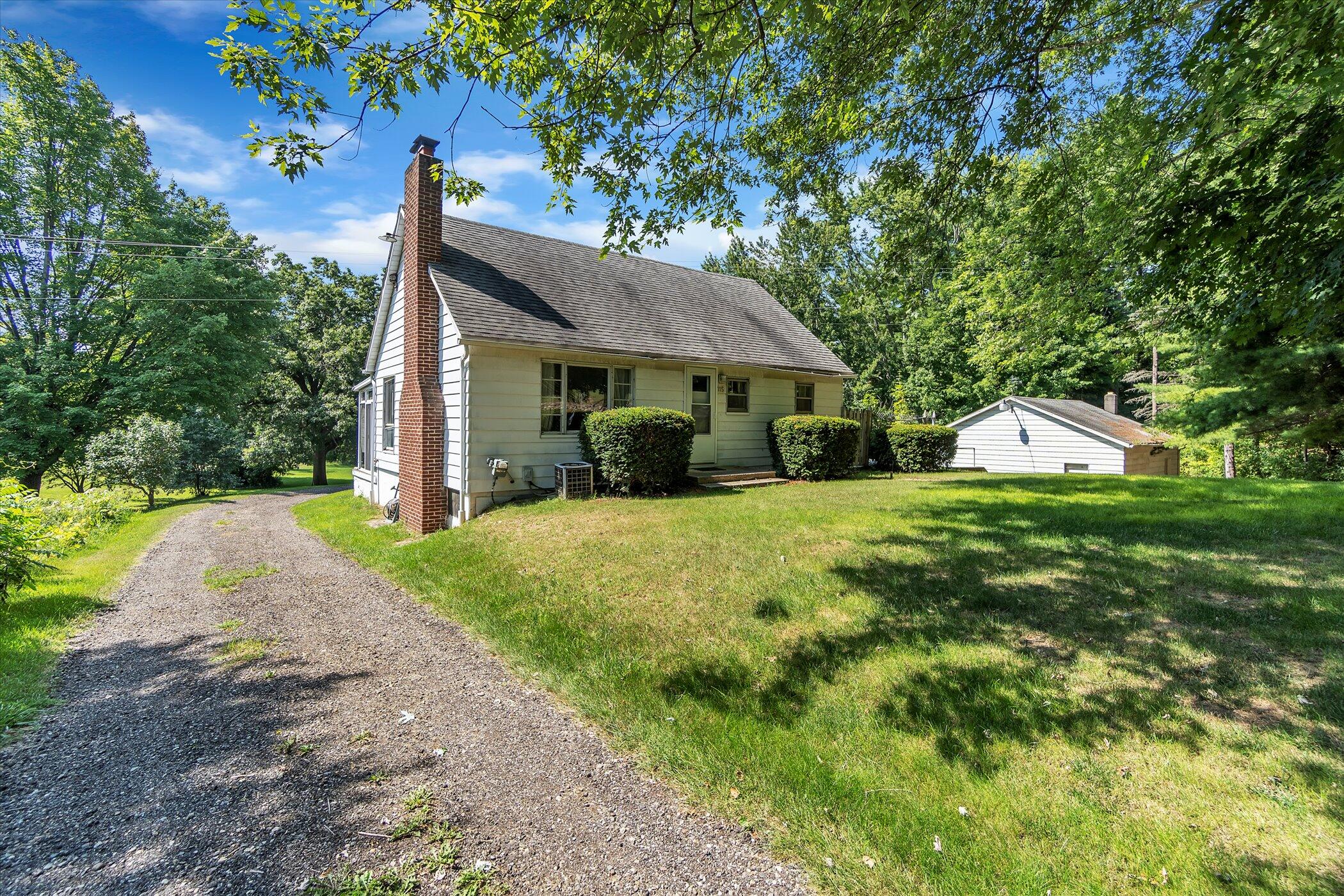 115 West Liberty Road Clarklake, MI 49234 - Photo 4 of 47 02-115-W-Liberty-Rd-Windowstill-Real-Est