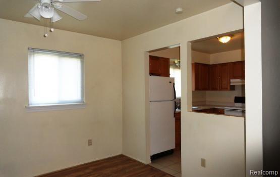 207 Summit Ridge Drive, Unit A White Lake, MI 48386 - Photo 4 of 9