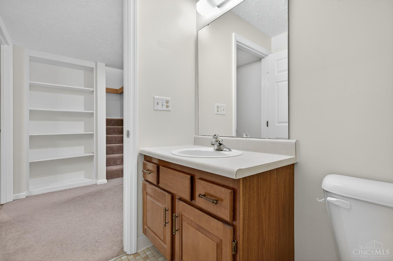 6355 Corbly Road, Unit 11 Cincinnati, OH 45230 - Photo 26 of 35 Gallery Image 26