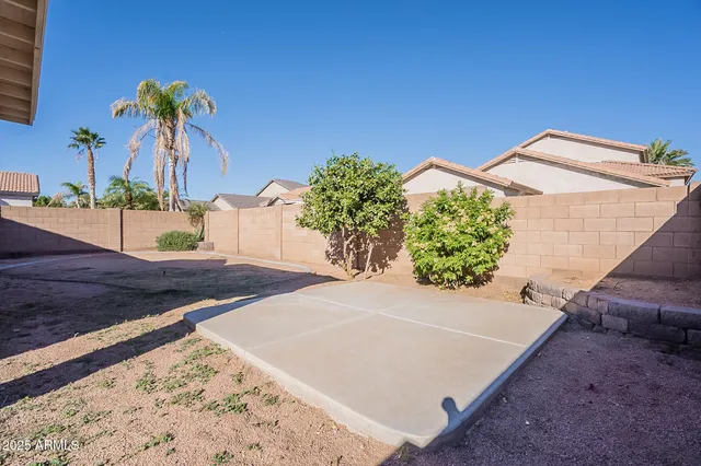 $2,095 | 12614 West Earll Drive, Avondale, AZ 85392