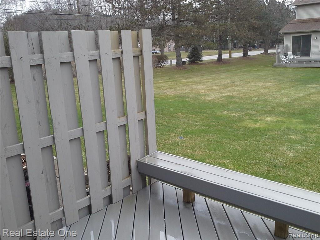 2577 South Commerce Road, Unit 11 Wolverine Lake, MI 48390 - Photo 52 of 57