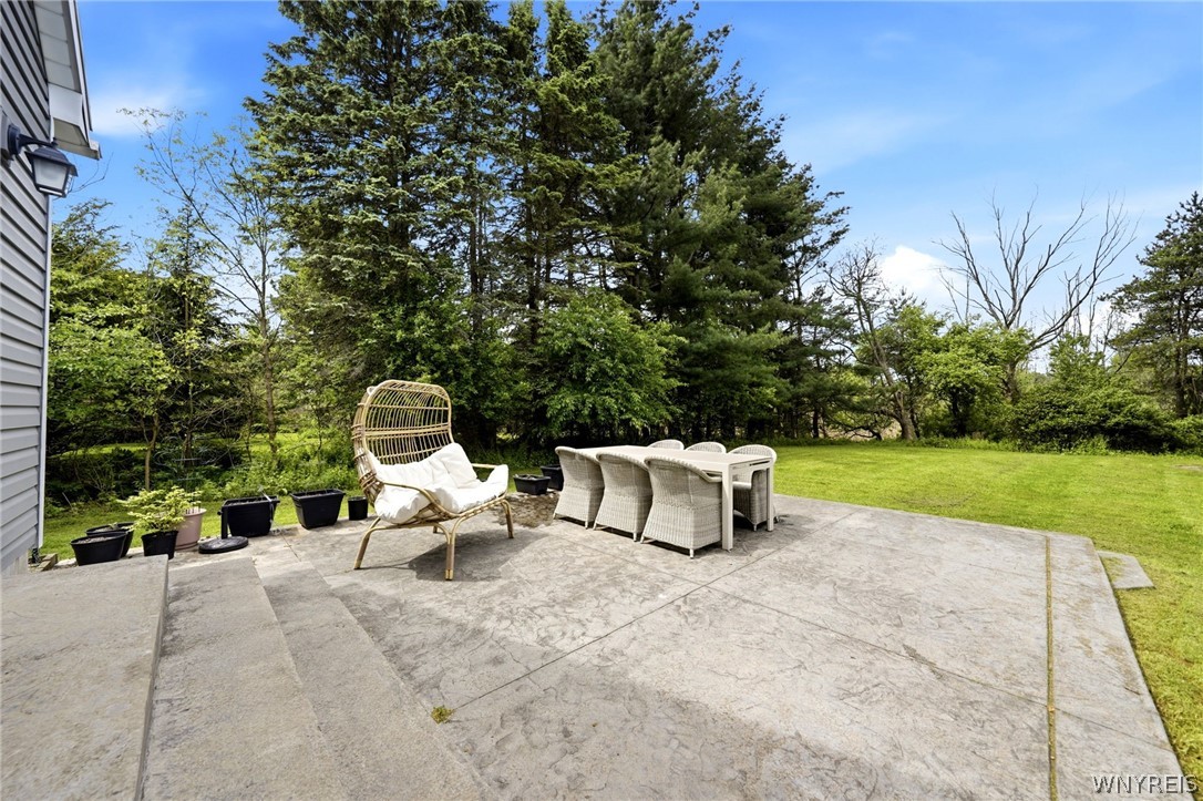 910 Girdle Road East Aurora, NY 14052 - Photo 35 of 39