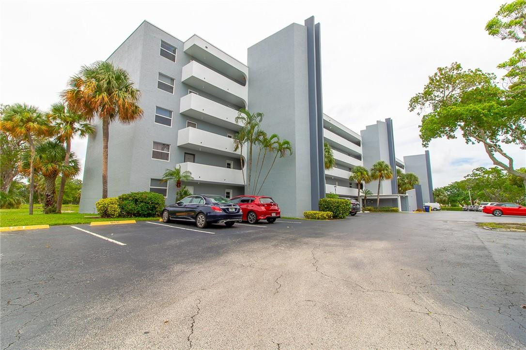 6661 Northwest 2nd Avenue, Unit 302 Boca Raton, FL 33487 - Photo 1 of 30 Photo 1