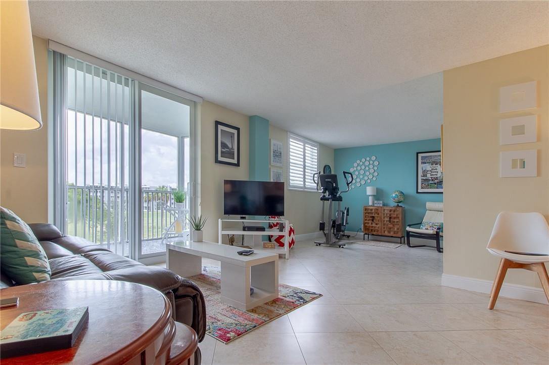 6661 Northwest 2nd Avenue, Unit 302 Boca Raton, FL 33487 - Photo 12 of 30 Photo 12