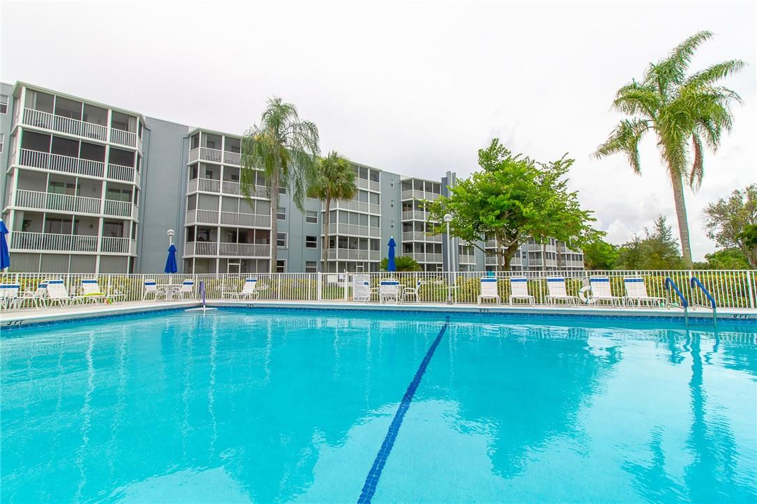 6661 Northwest 2nd Avenue, Unit 302 Boca Raton, FL 33487 - Photo 4 of 30 Photo 4