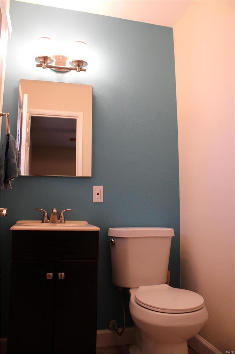 215 North Point Road Fairview Heights, IL 62208 - Photo 27 of 30