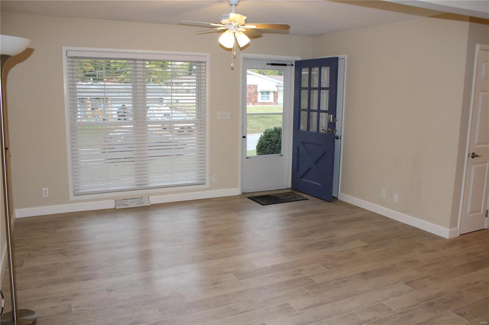 215 North Point Road Fairview Heights, IL 62208 - Photo 3 of 30