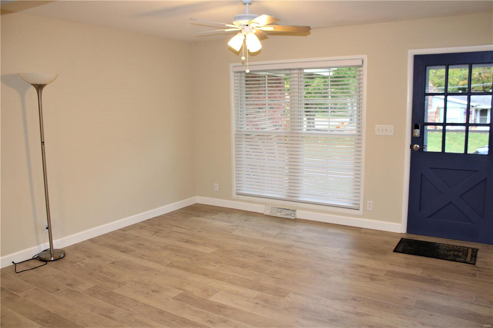 215 North Point Road Fairview Heights, IL 62208 - Photo 4 of 30