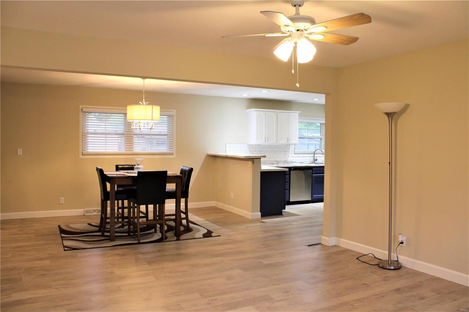215 North Point Road Fairview Heights, IL 62208 - Photo 8 of 30
