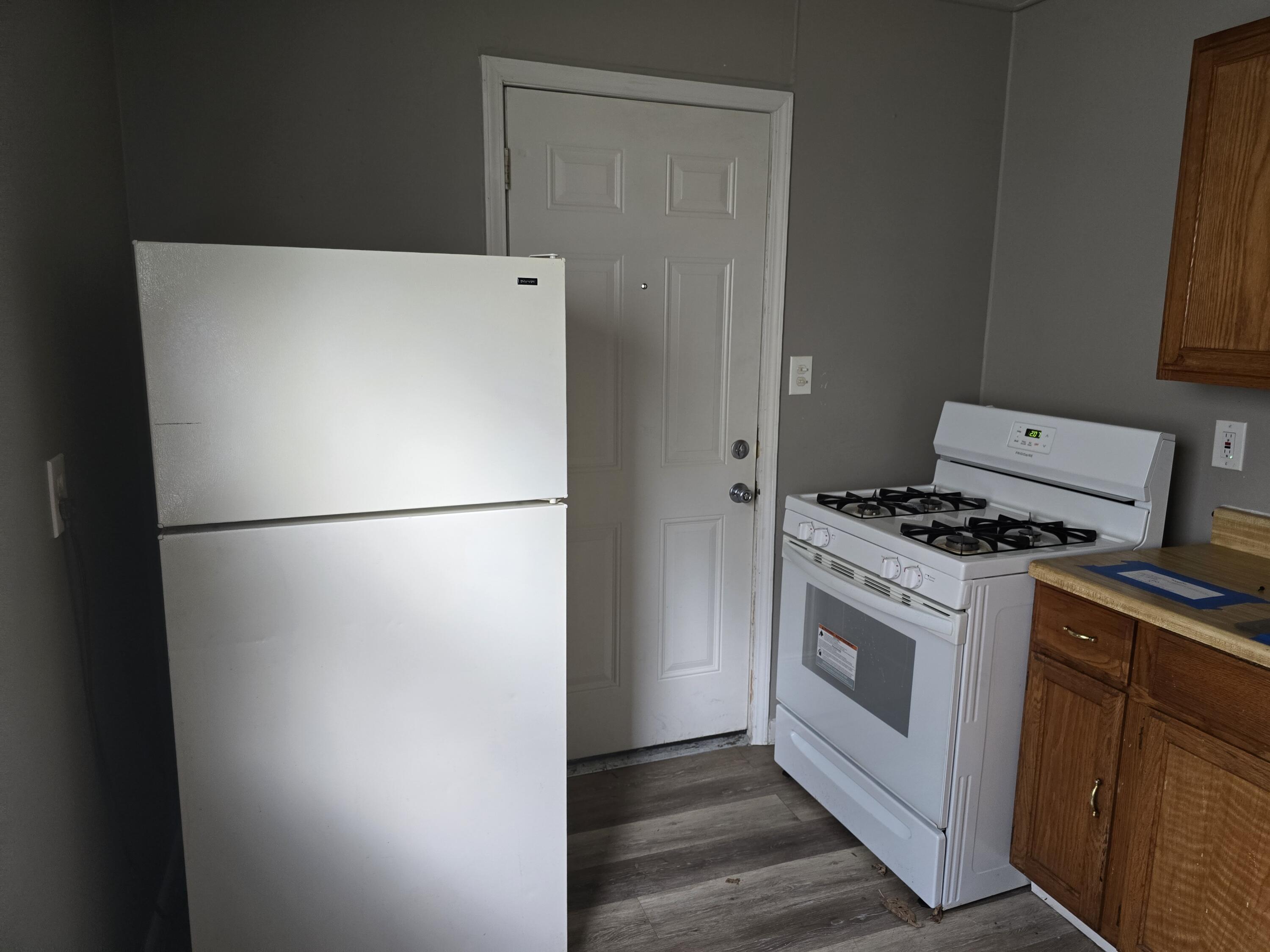 7061 Rivard Avenue Warren, MI 48091 - Photo 5 of 14 20240614_150721
