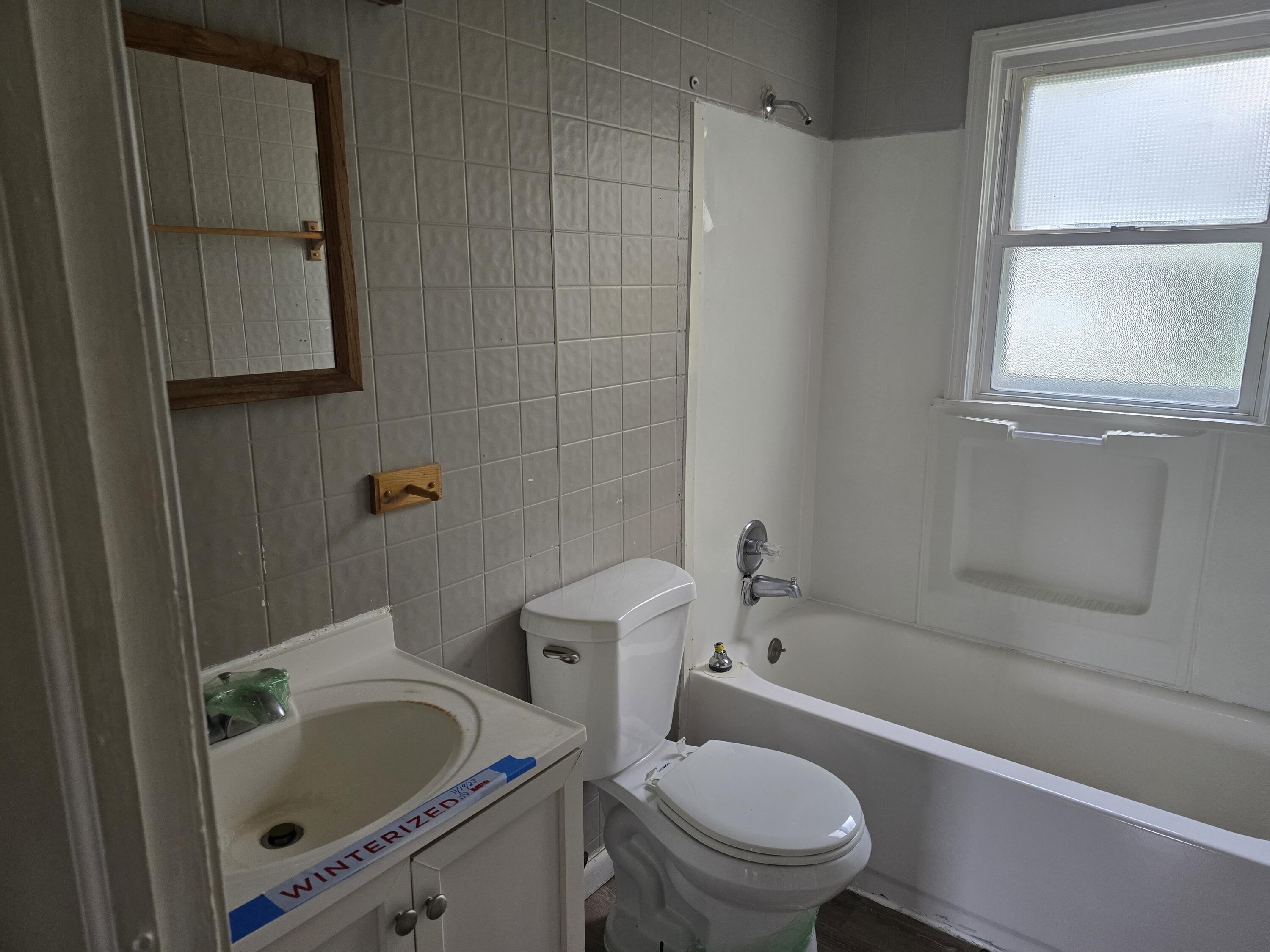 7061 Rivard Avenue Warren, MI 48091 - Photo 7 of 14 20240614_150701