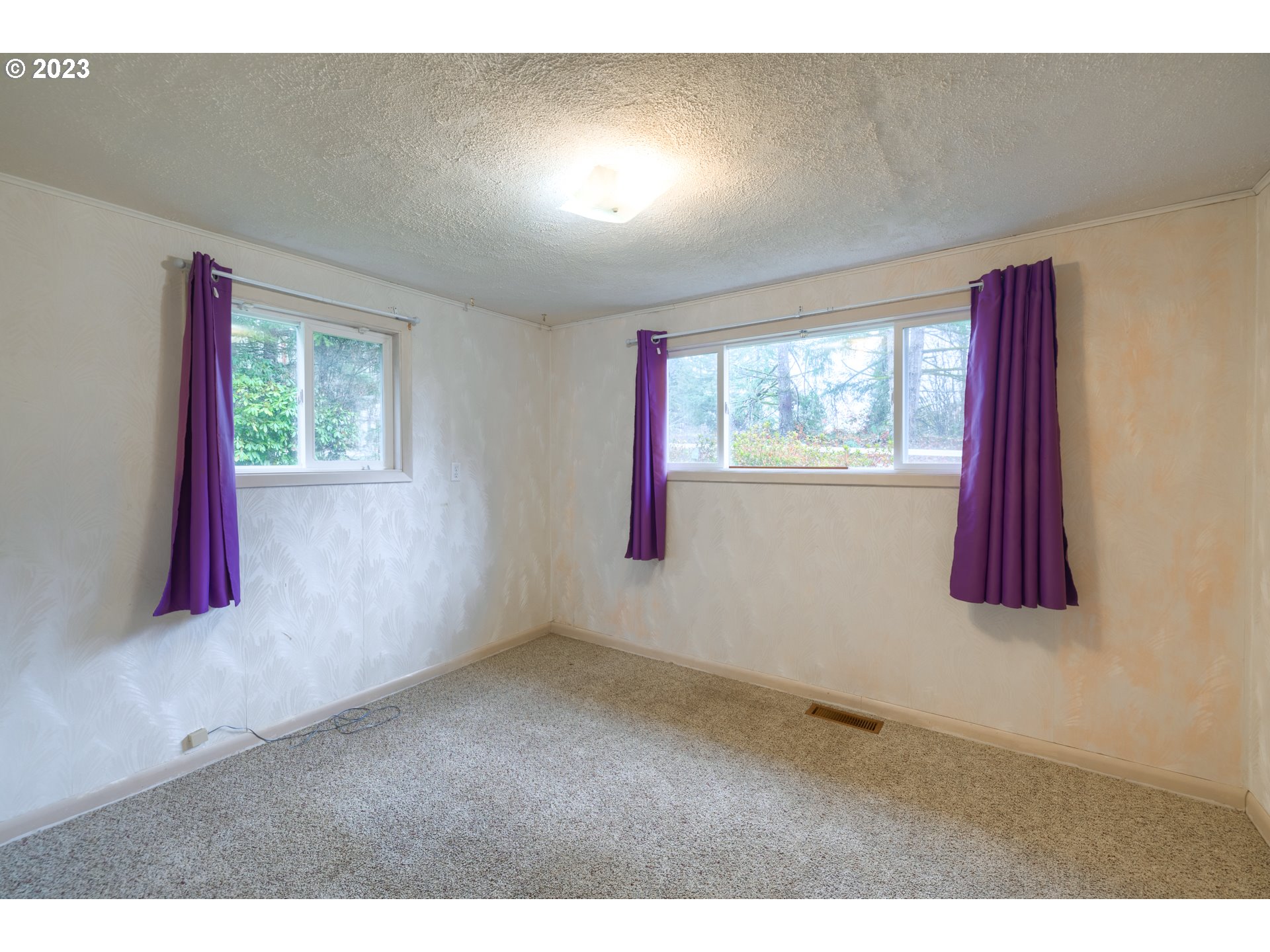 42711 Southeast Hogue Mill Road Corbett, OR 97019 - Photo 18 of 46 Gallery Image 18