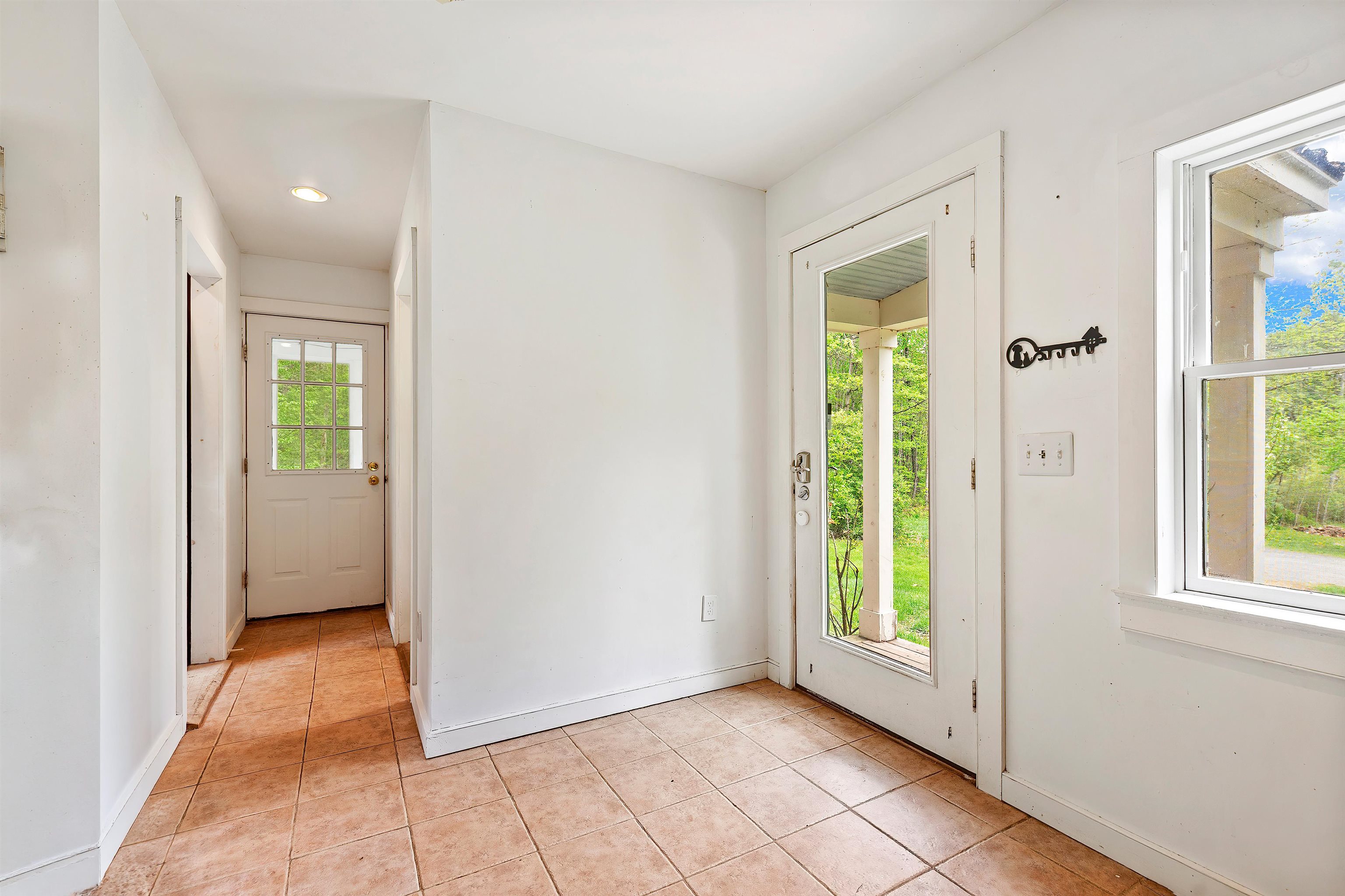 1757 Wildlife Road Hartford, VT 05001 - Photo 26 of 36