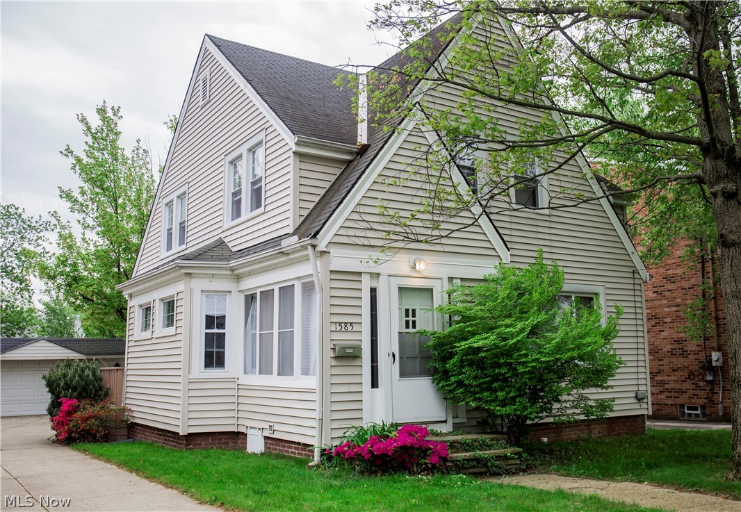1585 Lyndhurst Road Lyndhurst, OH 44124 - Photo 1 of 35 Gallery Image 1