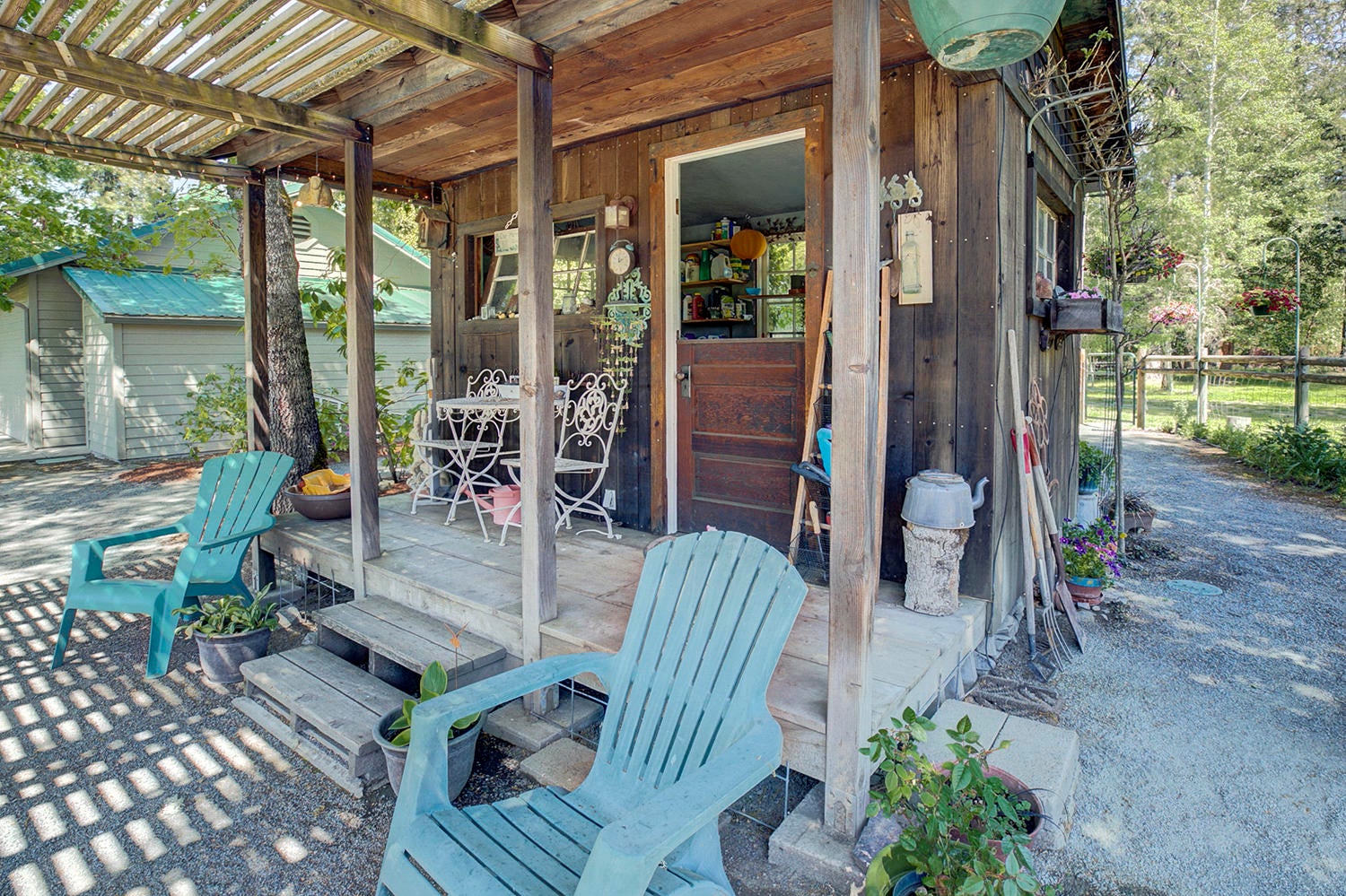 1316 East Fork Road Williams, OR 97544 - Photo 33 of 56 Garden Cabin