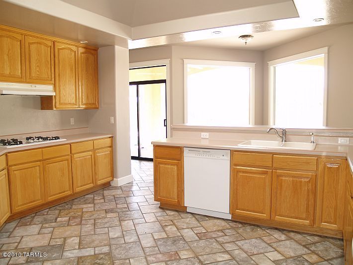 6373 West Ina Road Tucson, AZ 85743 - Photo 9 of 25 Gallery Image 9