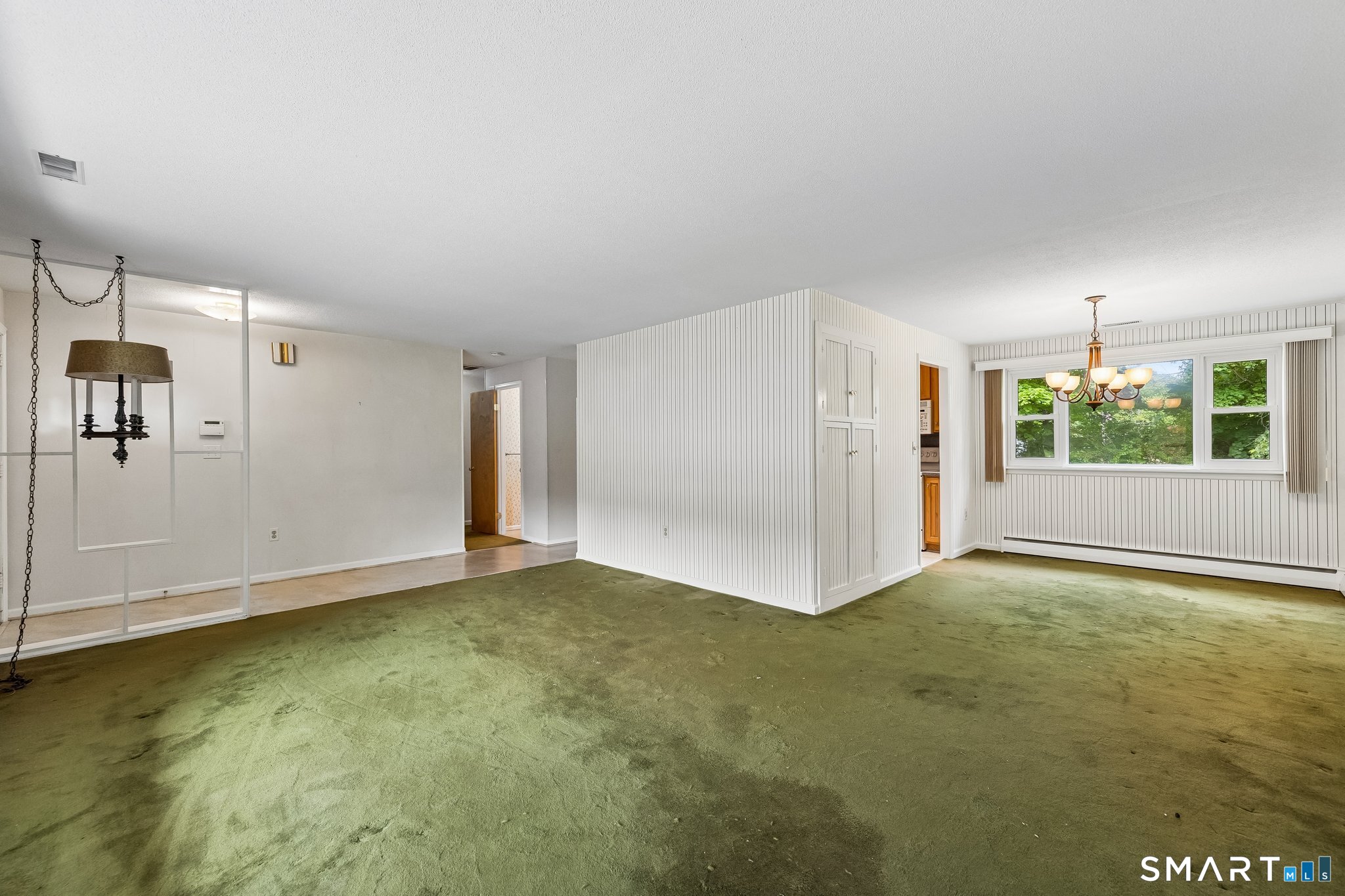 29 Collier Circle Hamden, CT 06518 - Photo 17 of 32