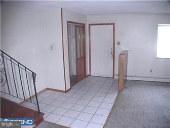 201 Walnut Ridge Drive Pottstown, PA 19464 - Photo 7 of 9 Foyer
