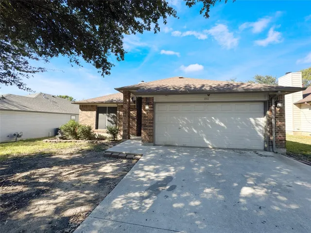 a view of a house with a outdoor space