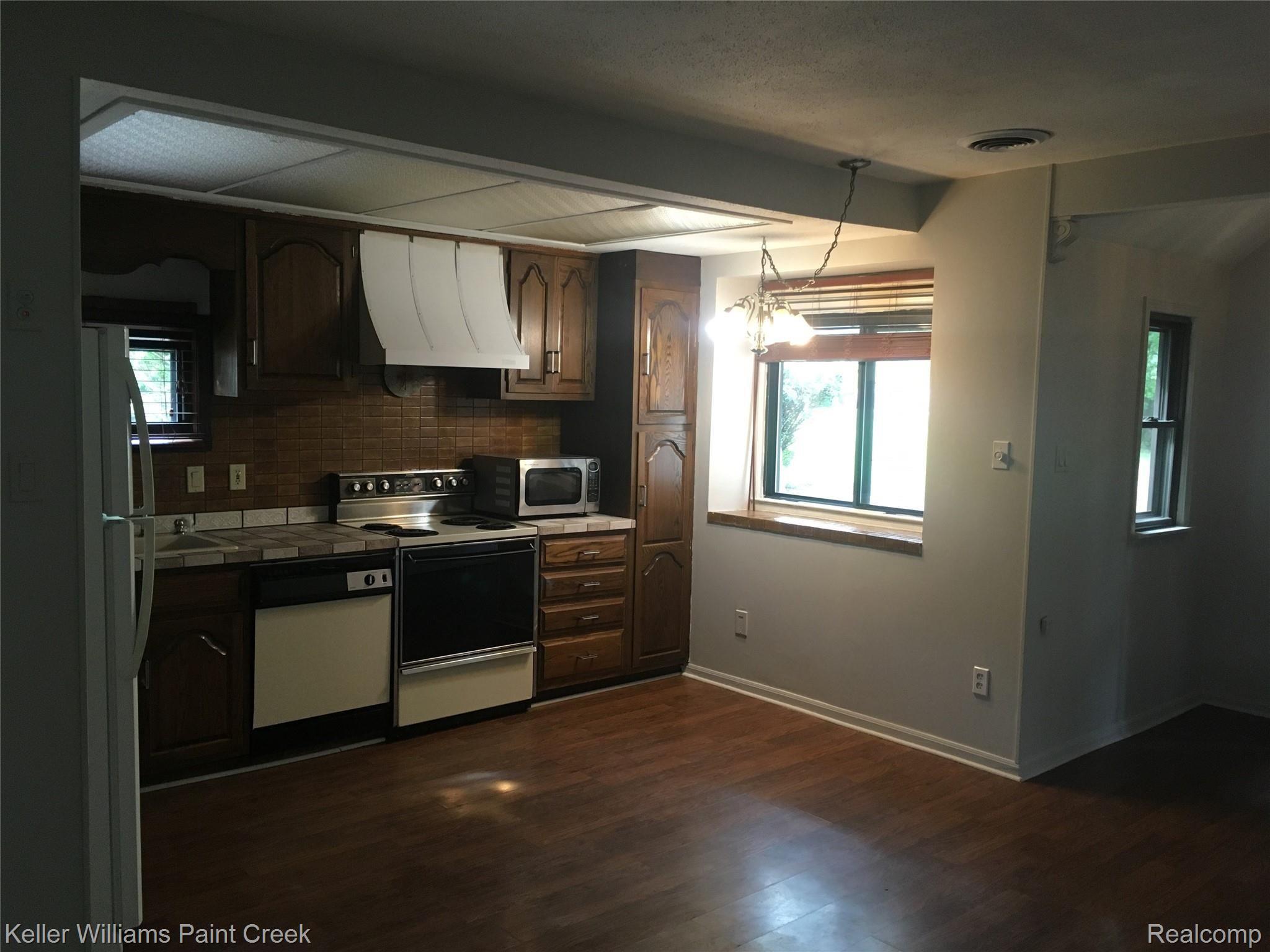 3761 West Auburn Road Rochester, MI 48309 - Photo 10 of 20 IMG_3768.JPG