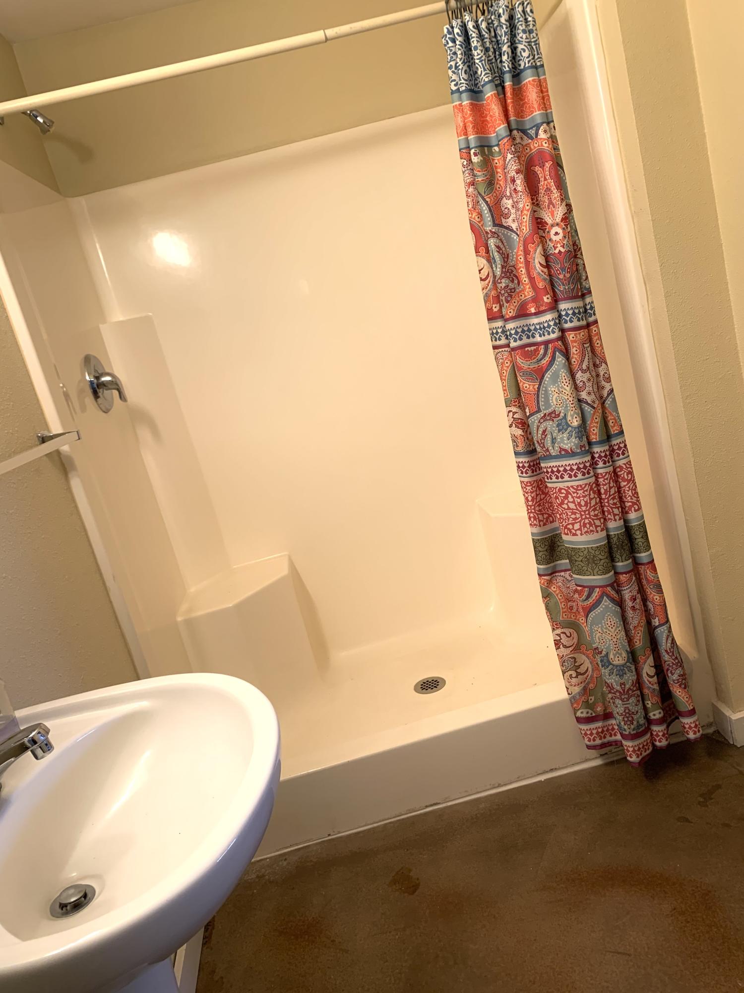 566 5th Street Metolius, OR 97741 - Photo 28 of 39 Spare bath