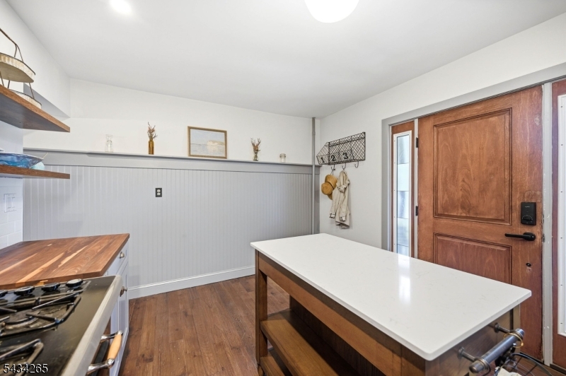 135 Franklin Road Denville, NJ 07834 - Photo 8 of 49