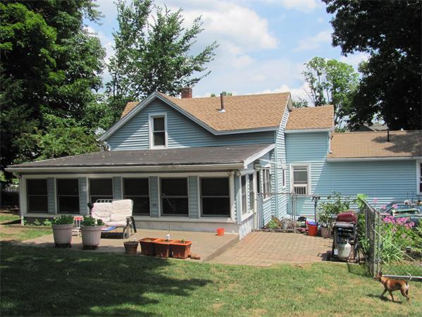 61 Chestnut Street West Springfield, MA 01089 - Photo 3 of 21 Gallery Image 3