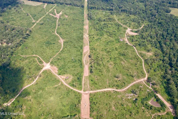 $929,000 | Abernathy Road, Flora, MS 39071