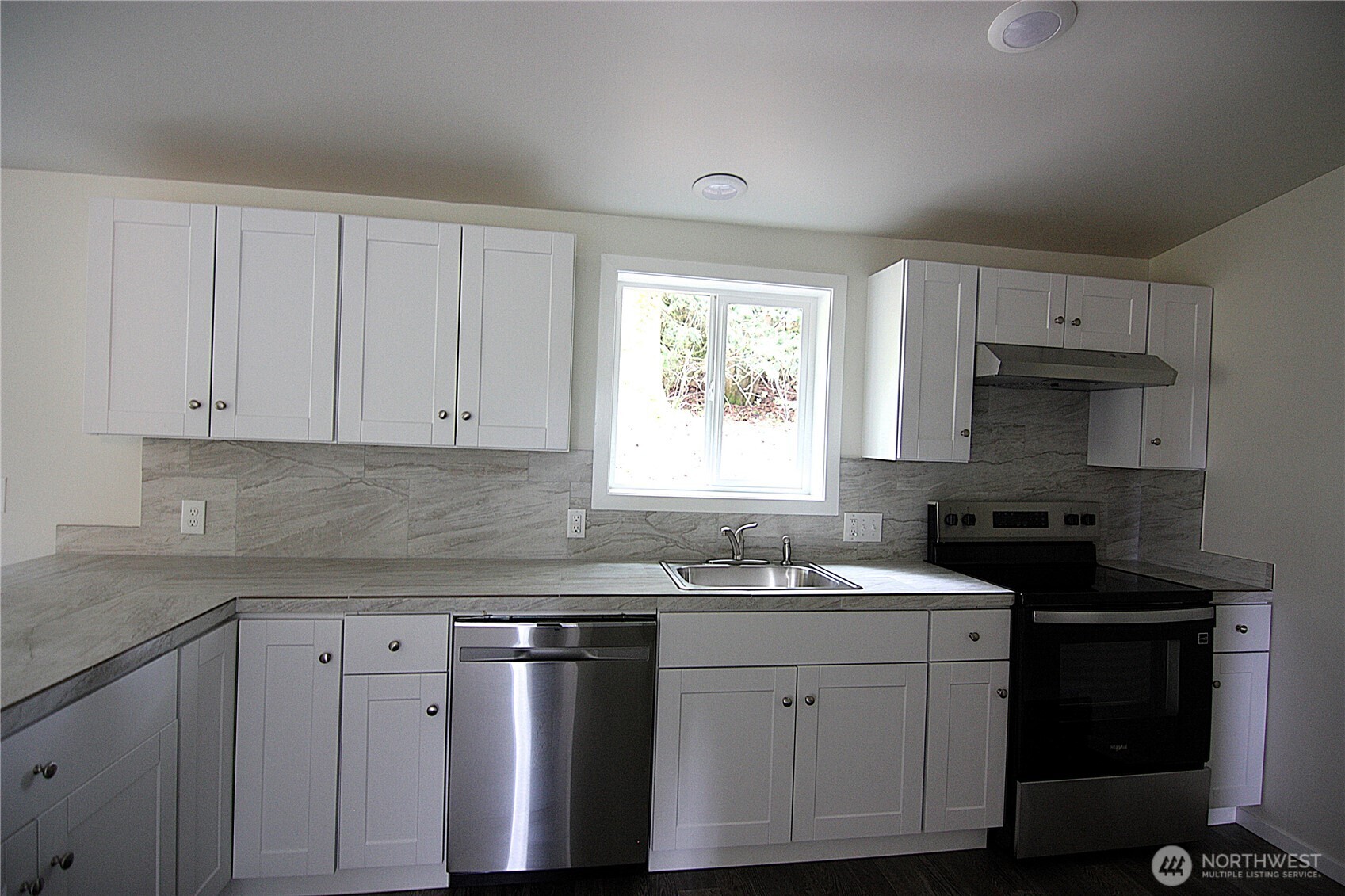 308 Cunningham Road Kelso, WA 98626 - Photo 4 of 39 Gallery Image 4