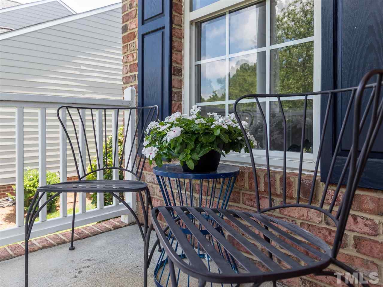 425 Seastone Street Raleigh, NC 27603 - Photo 3 of 29
