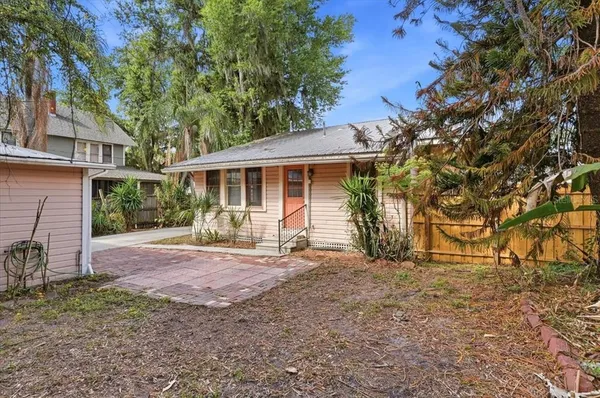 $1,700 | 530 South Jackson Avenue, Bartow, FL 33830