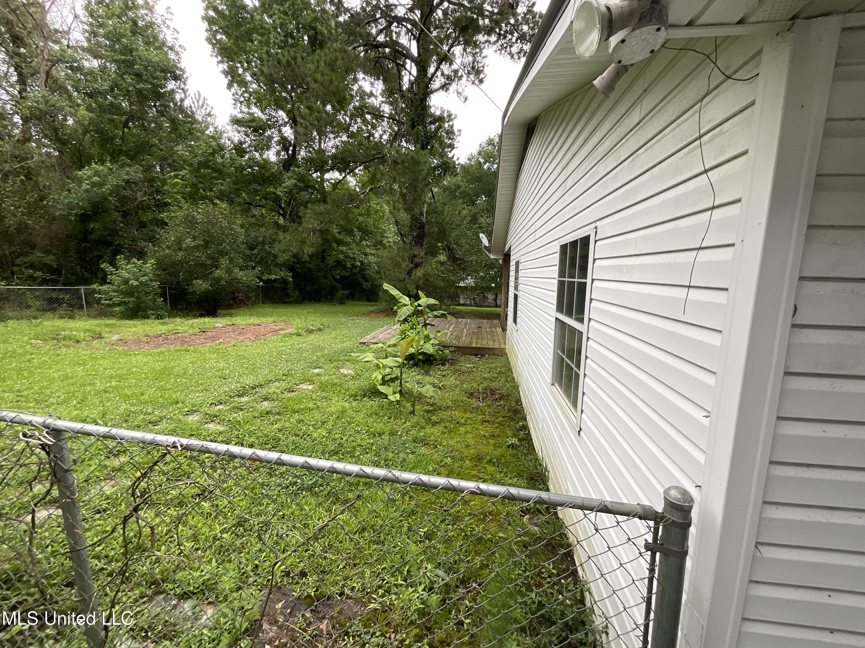 239 Burnham Road Brandon, MS 39042 - Photo 7 of 19 IMG_4962
