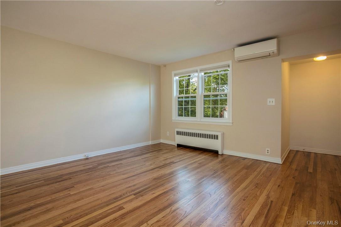 8 Elkan Road Larchmont, NY 10538 - Photo 6 of 21