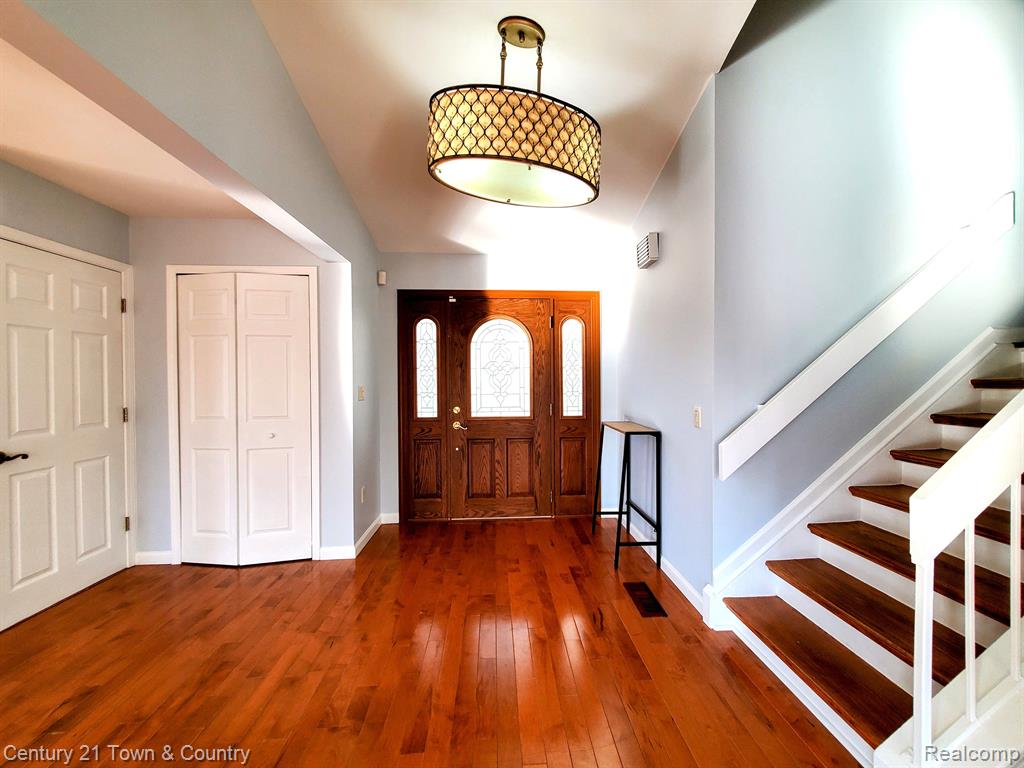 35741 Springvale Street Farmington Hills, MI 48331 - Photo 9 of 35