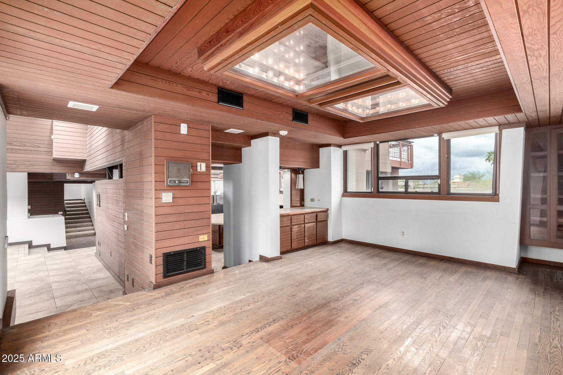 5275 North Camelhead Road Phoenix, AZ 85251 - Photo 13 of 72 15 - Camelhead