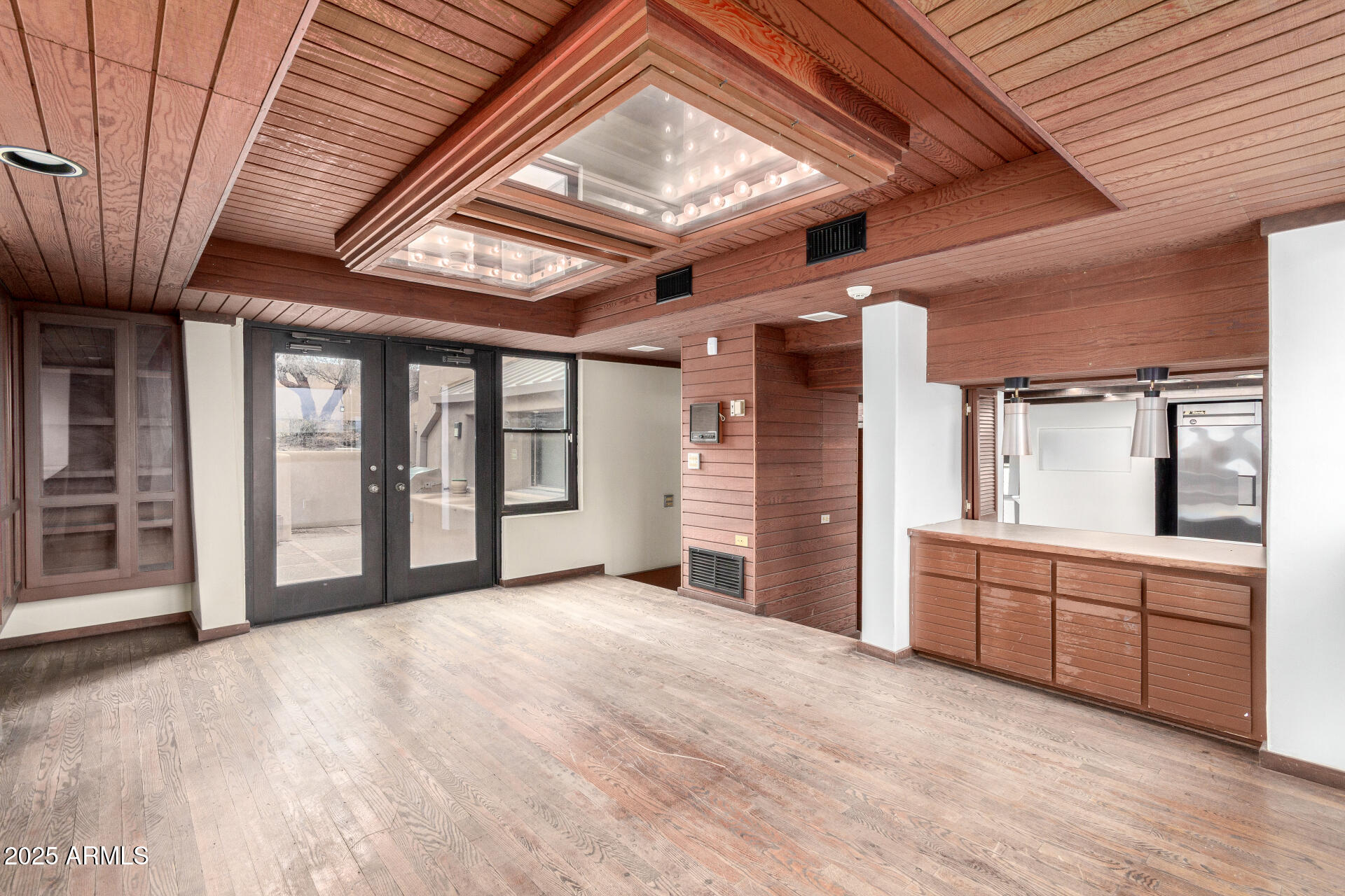 5275 North Camelhead Road Phoenix, AZ 85251 - Photo 15 of 72 16 - Camelhead