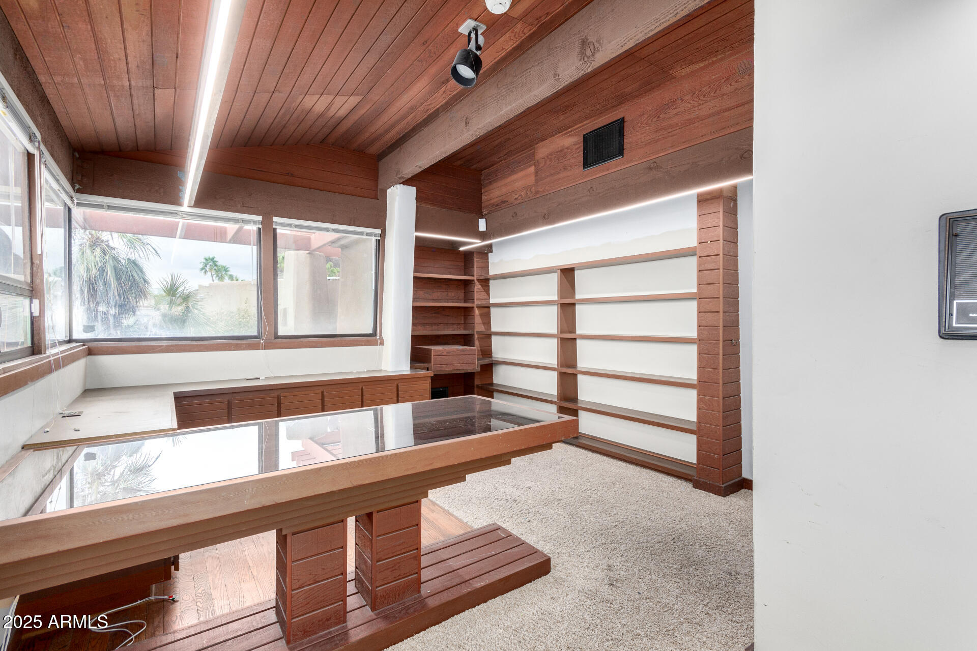 5275 North Camelhead Road Phoenix, AZ 85251 - Photo 19 of 72 21 - Camelhead