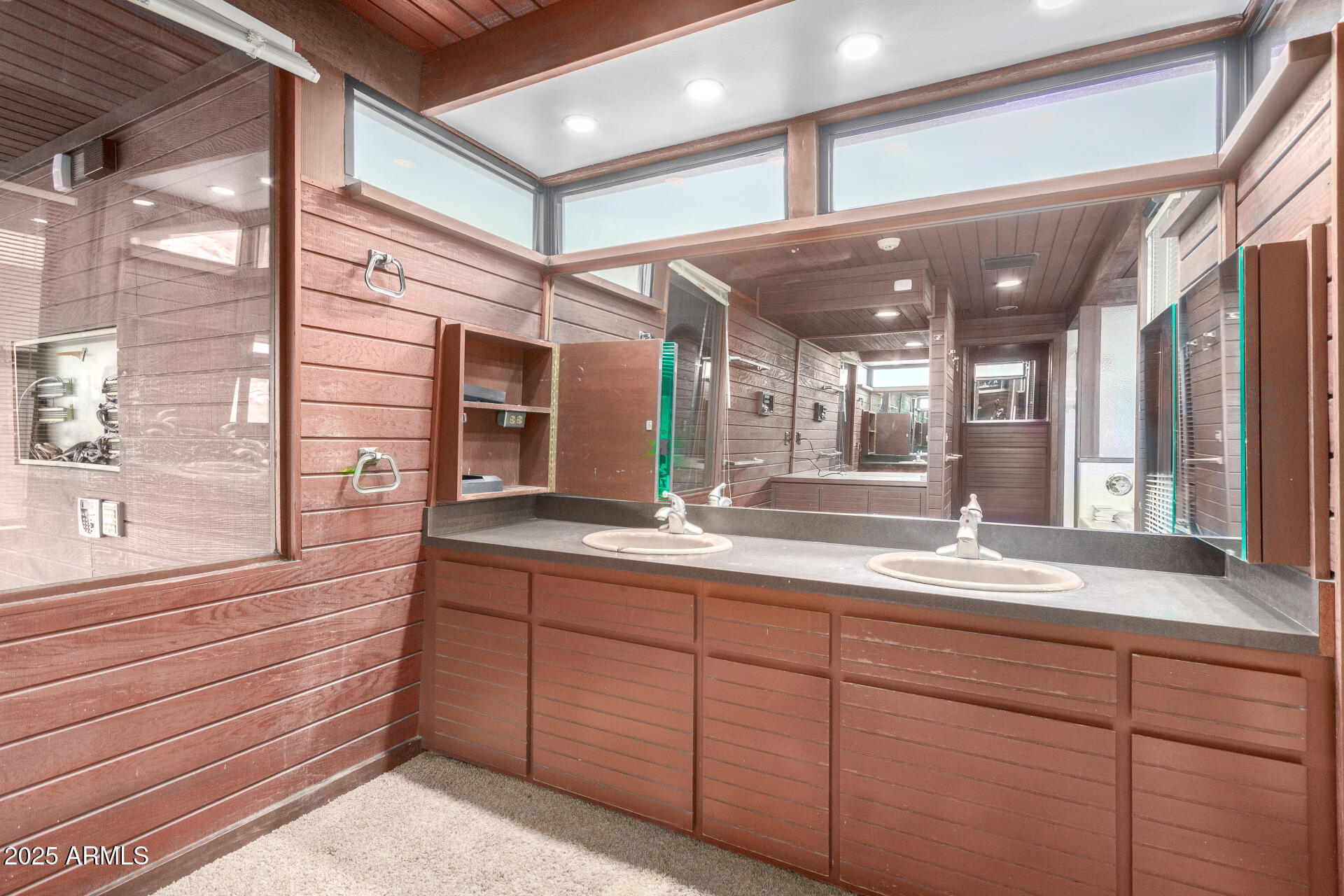 5275 North Camelhead Road Phoenix, AZ 85251 - Photo 32 of 72 41 - Camelhead