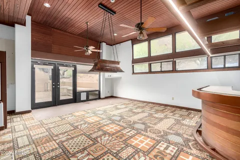 $2,825,000 | 5275 North Camelhead Road, Phoenix, AZ 85251