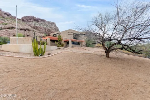 $2,825,000 | 5275 North Camelhead Road, Phoenix, AZ 85251