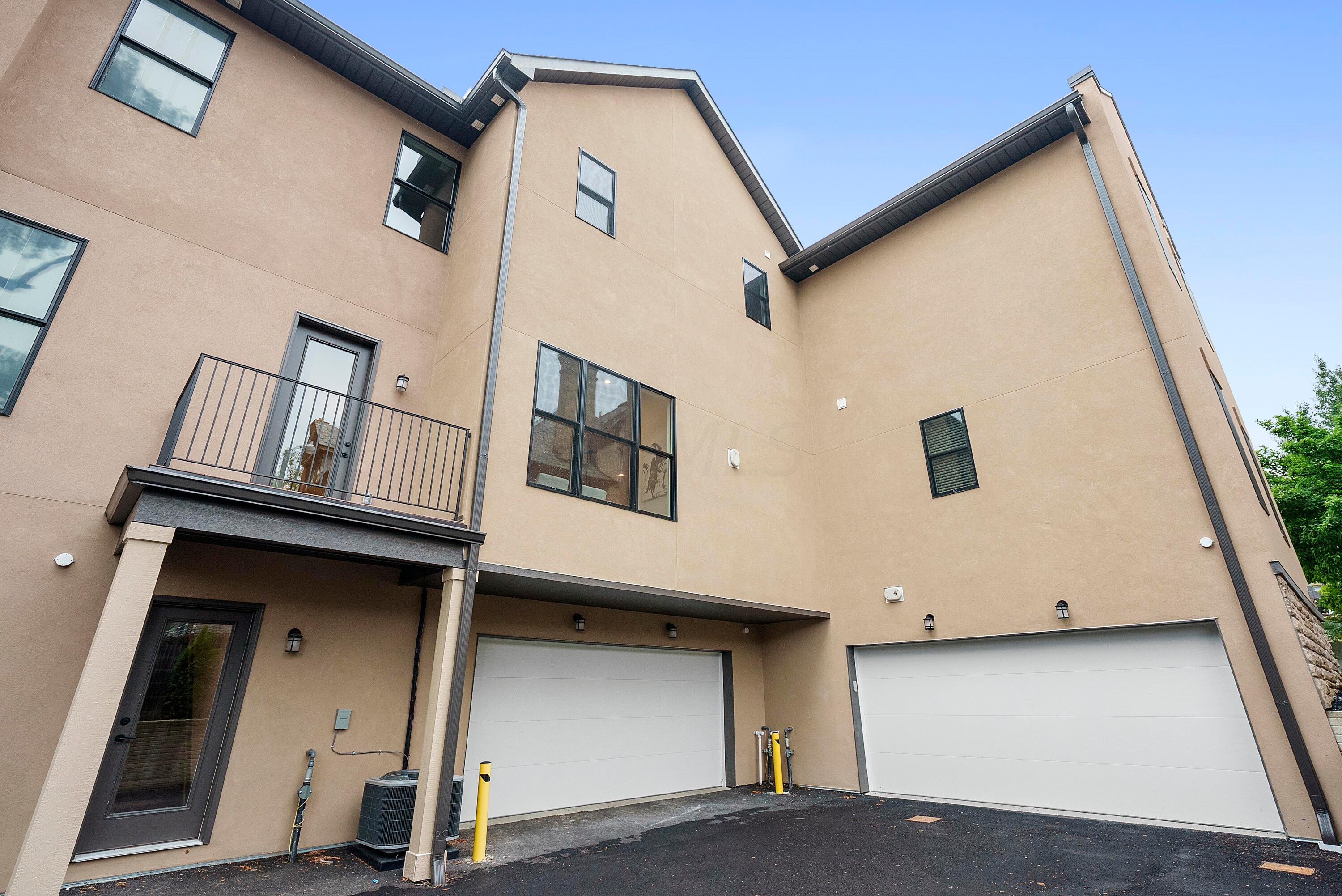 1072 Bryden Road, Unit 3 Columbus, OH 43205 - Photo 35 of 49 Motor Court & Garage