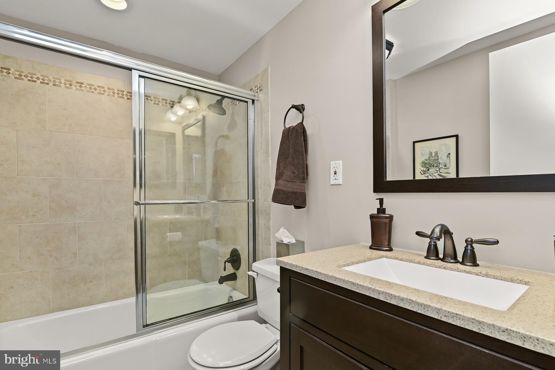 5404 Ridgefield Road Bethesda, MD 20816 - Photo 33 of 41 Lower level adjoining Bath