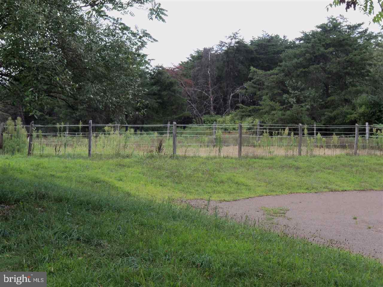 941 Longs Gap Road Carlisle, PA 17013 - Photo 4 of 4 Gallery Image 4