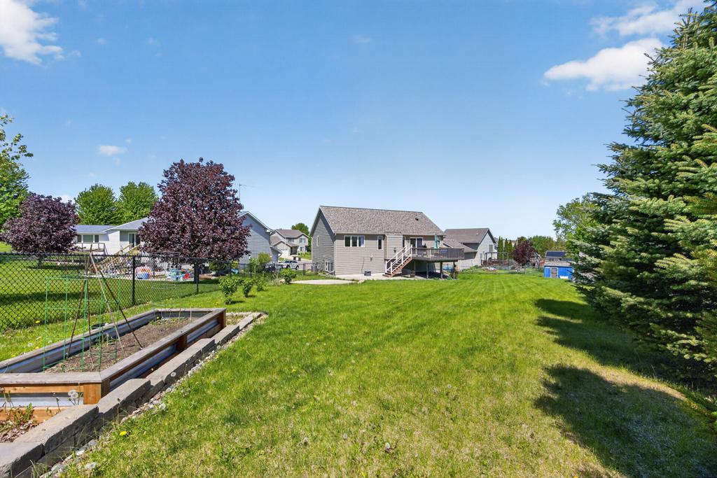 5208 Pinehurst Lane Northwest Rochester, MN 55901 - Photo 38 of 45