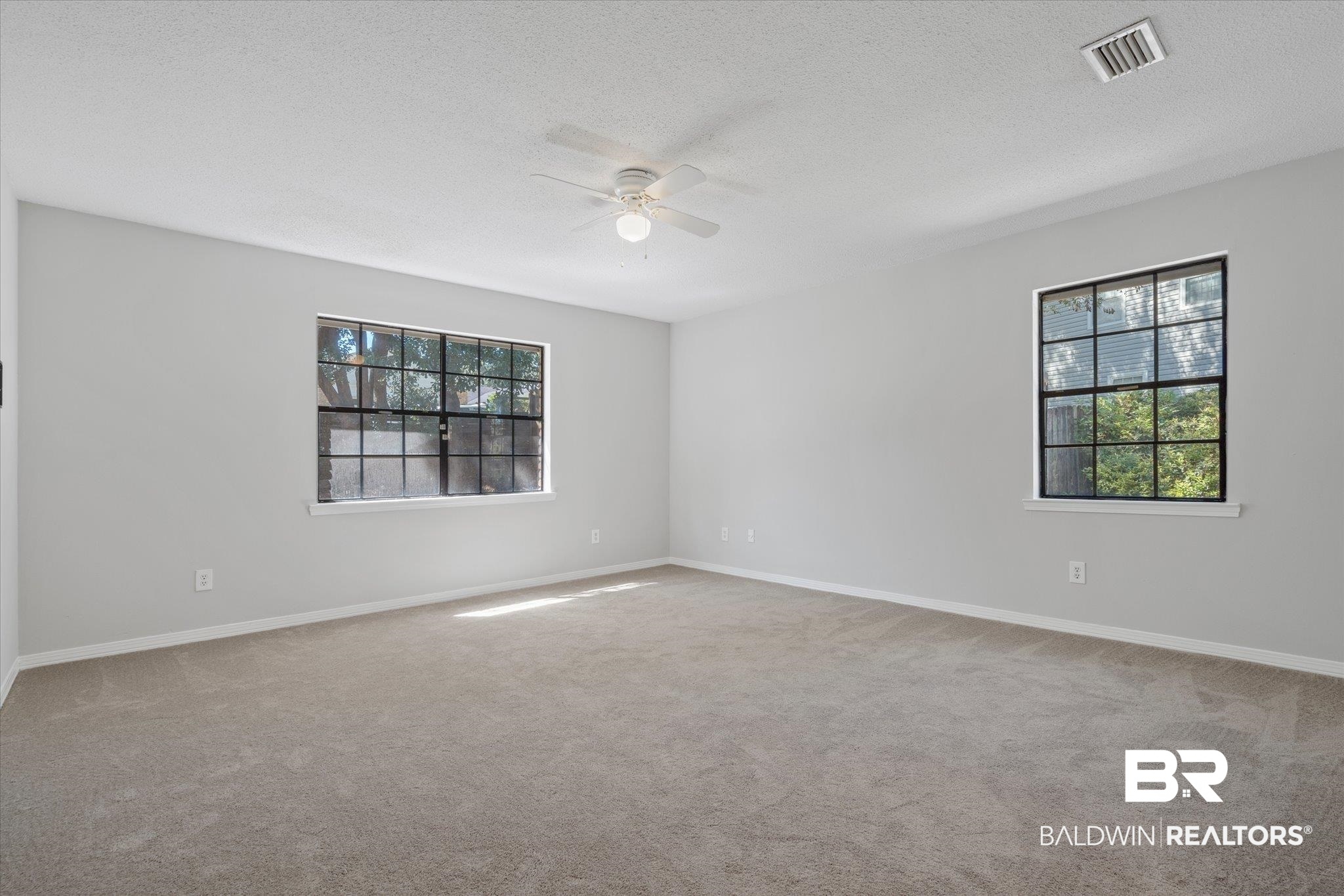 1058 Aberdeen Court North Mobile, AL 36609 - Photo 18 of 32