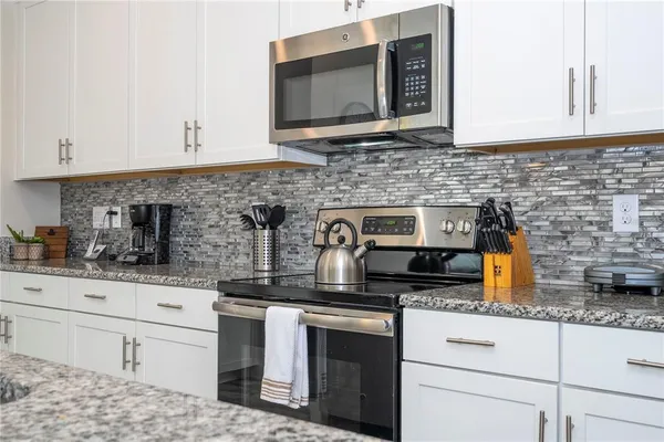 $530,000 | 1646 Moon Valley Drive, Davenport, FL 33896