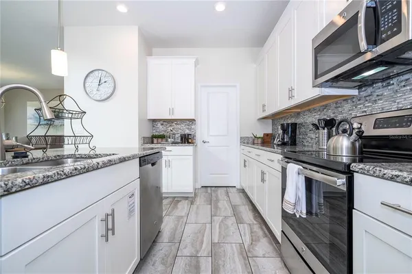 $530,000 | 1646 Moon Valley Drive, Davenport, FL 33896