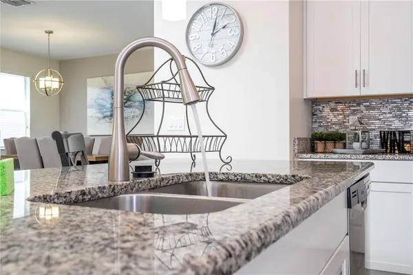 $530,000 | 1646 Moon Valley Drive, Davenport, FL 33896