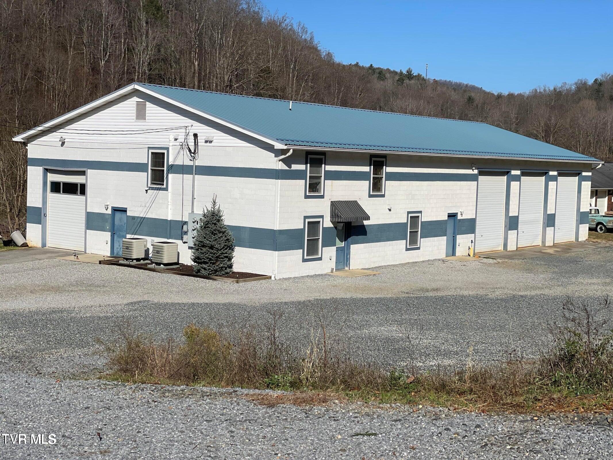 1056 Highway 321 Unit 1A 1B  