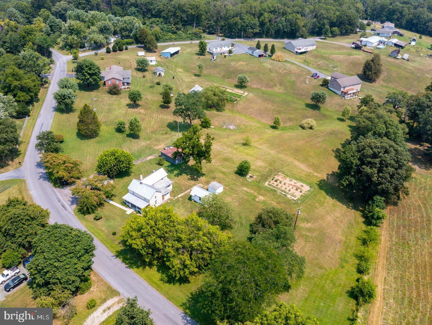 340 Andrews Road Strasburg, VA 22657 - Photo 3 of 51 Gallery Image 3